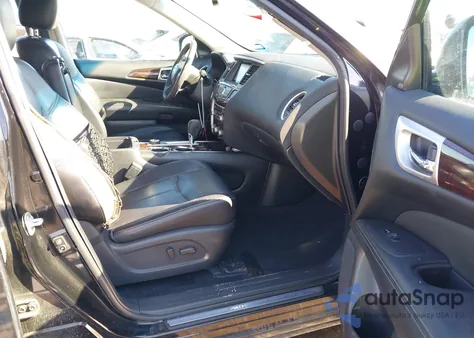 2016 Nissan Pathfinder Sl z USA, uszkodzony, nr VIN 5N1AR2MM5GC626604